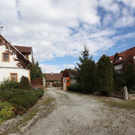 Penzion Levander Horni Radoun Exterior photo